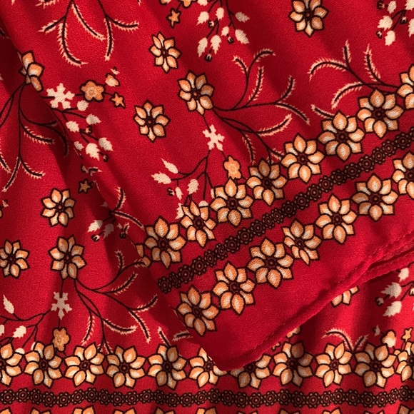 Max Studio blouse. NWOT. Size M - Picture 2 of 4